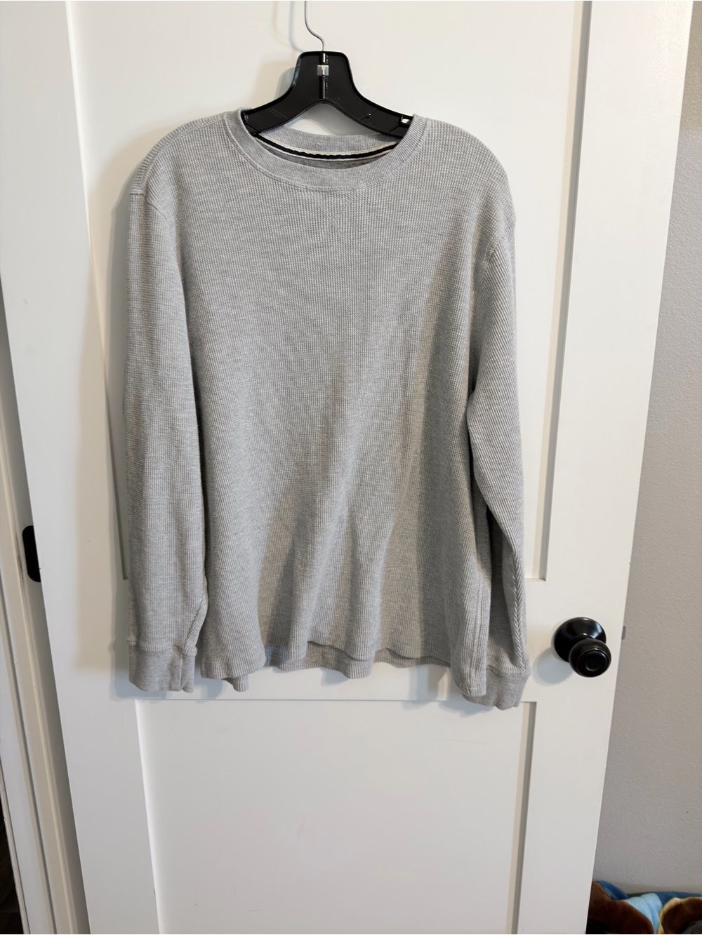 Men's Crewneck Waffle Knit Sweater in Light Gray
